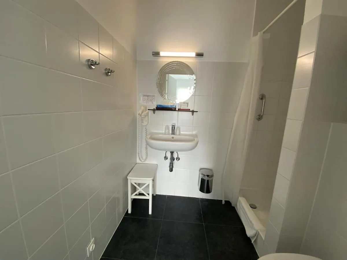 ***  Avenue Beach Hotel Остенде Бельгия