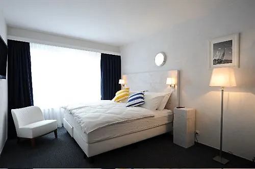 Avenue Beach Hotel Остенде Бельгия