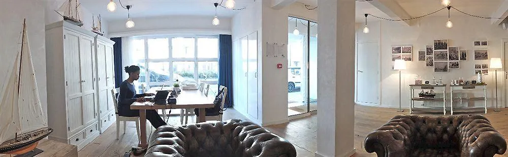 Avenue Beach Hotel Ostend 3*,  Belgium
